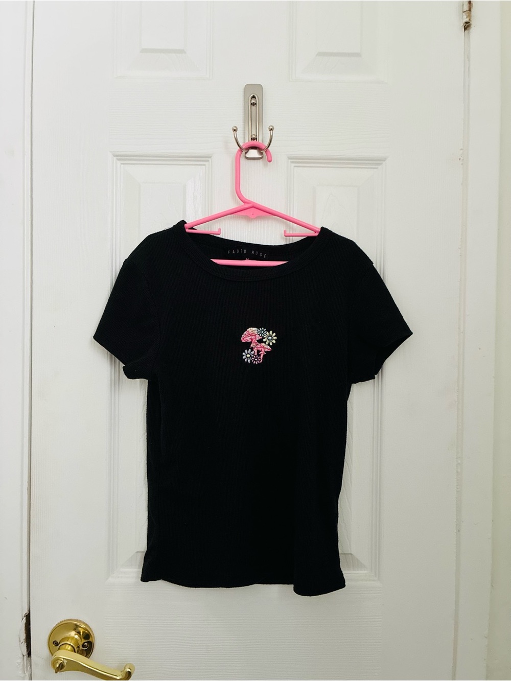 Black Floral Accent Short-Sleeve Tee